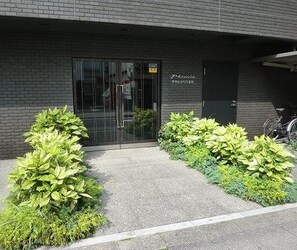 フェニックス伊勢佐木町弐番館の物件外観写真